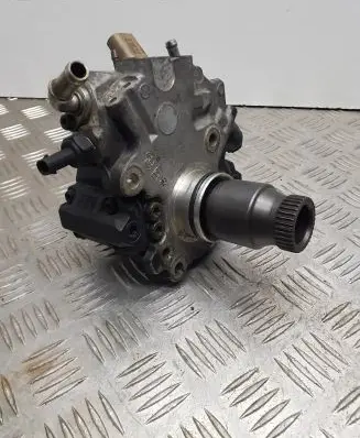 Infiniti Q70 Y51 Fuel injection high pressure pump A6510702301 0160862CHE 28388301
