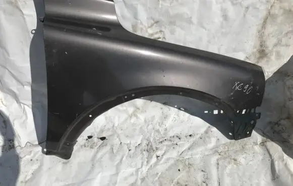 Volvo XC90 Fender pilka