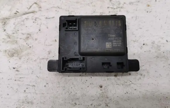 Mercedes-Benz Sprinter W906 Door central lock control unit/module 