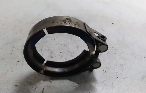 Audi A4 S4 B8 8K Muffler pipe connector clamp 04L253725B