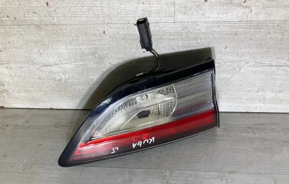 Ford Kuga III Tailgate rear/tail lights lV4b13A603A