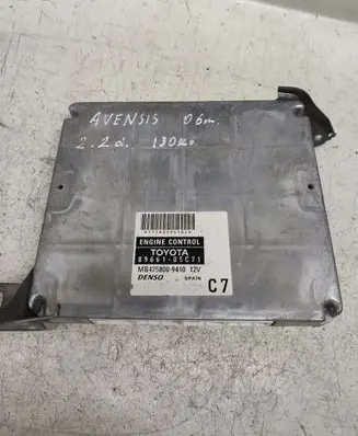 Toyota Avensis T250 Engine control unit/module 8966105C71
