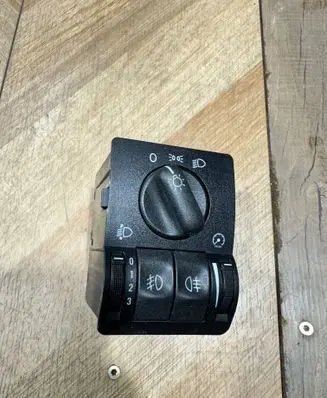 Opel Zafira A Light switch 09133249 241010429