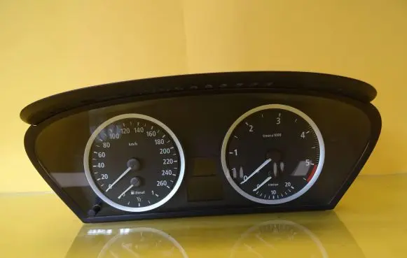 BMW 5 E60 E61 Speedometer (instrument cluster) 6945633 A2C53020569