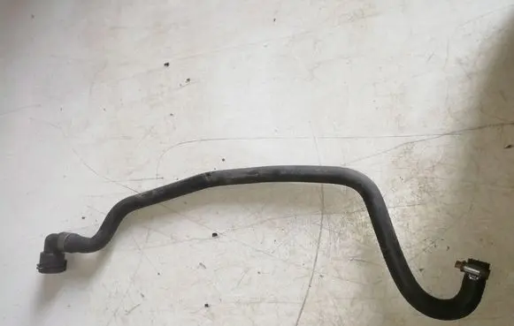 Land Rover Range Rover L322 Engine coolant pipe/hose 1712370