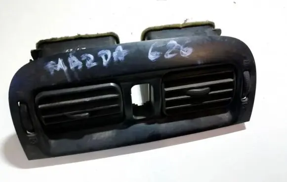 Mazda 626 Dash center air vent grill gm932