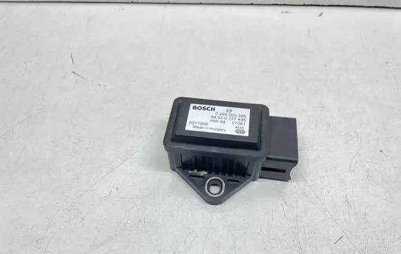BMW 7 E65 E66 ESP acceleration yaw rate sensor 6777435 34526777435