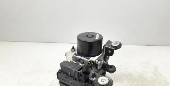 Volvo XC60 ABS Pump 30681619 P30681619