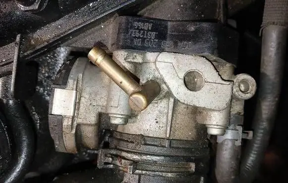 Skoda Octavia Mk1 (1U) Throttle valve 06A133062Q