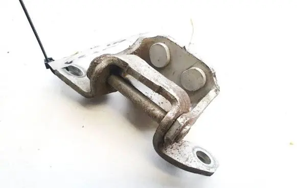 Toyota Avensis Verso Tailgate/trunk/boot hinge