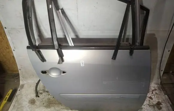 Renault Espace - Grand espace IV Rear door pilkos