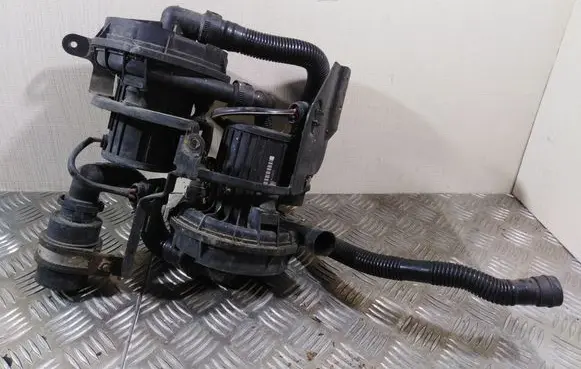 Volkswagen Phaeton Secondary air pump 