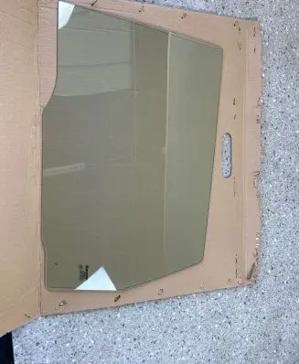 Suzuki Grand Vitara II Rear windscreen/windshield window 8454654P01000