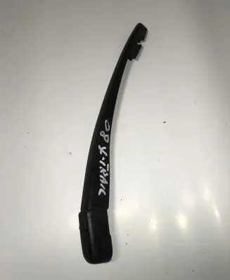 Nissan X-Trail T31 Rear wiper blade arm