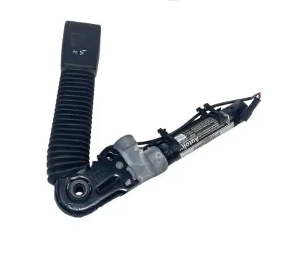BMW 5 F10 F11 Front seatbelt buckle 615796400D 2710201