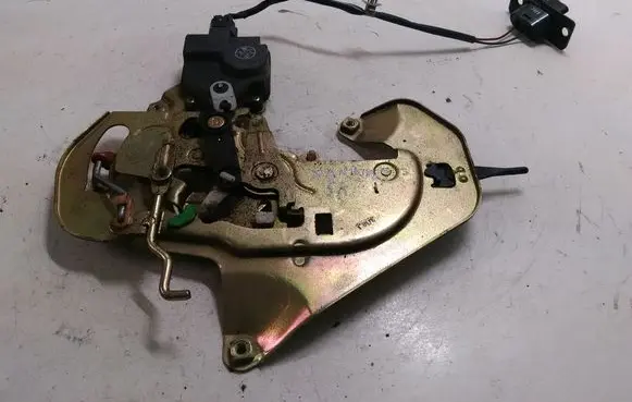 KIA Carnival Sliding door lock 