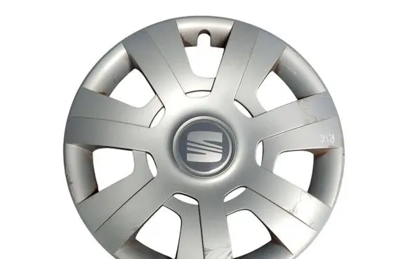 Seat Toledo III (5P) R16 wheel hub/cap/trim 5P0601147B 5P0601147E