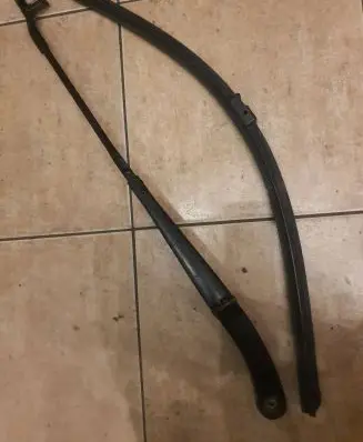 Volkswagen Transporter - Caravelle T5 Front wiper blade arm 7H5955409
