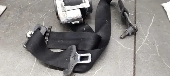 Mercedes-Benz CLK A208 C208 Front seatbelt 9068602385