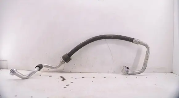 Land Rover Range Rover Evoque L538 Air conditioning (A/C) pipe/hose GJ3219N602BA