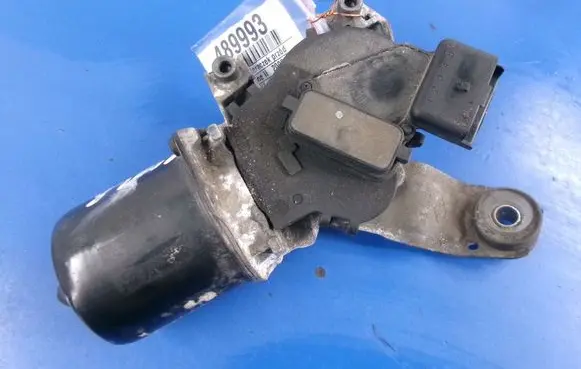 Renault Megane II Front wiper linkage and motor