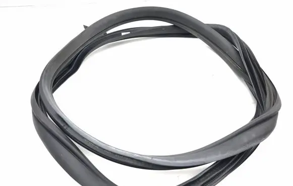 Mercedes-Benz CLS C218 AMG Rubber seal rear door