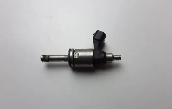 Lexus IS III XE30 Fuel injector 2325031120