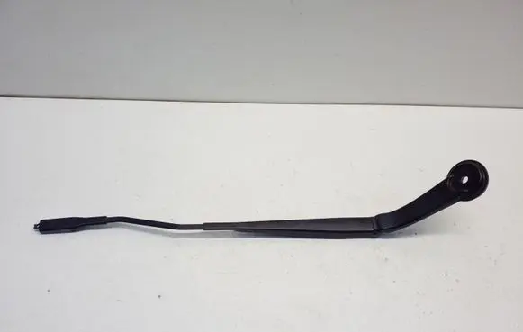 Ford Focus Front wiper blade arm CM5117526AD