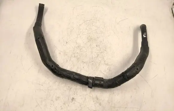 Volvo V70 Breather hose/pipe 