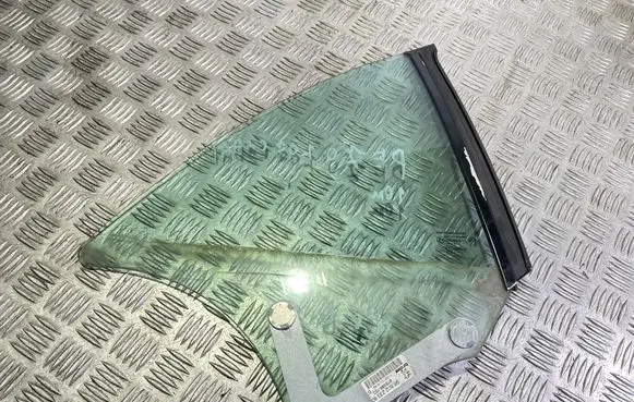 Peugeot 207 CC Rear side window 9680223380 43R000017