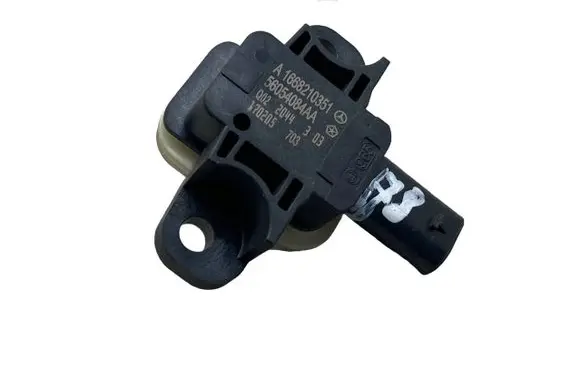 Mercedes-Benz CLA C117 X117 W117 Airbag deployment crash/impact sensor A1668210351 56054084AA