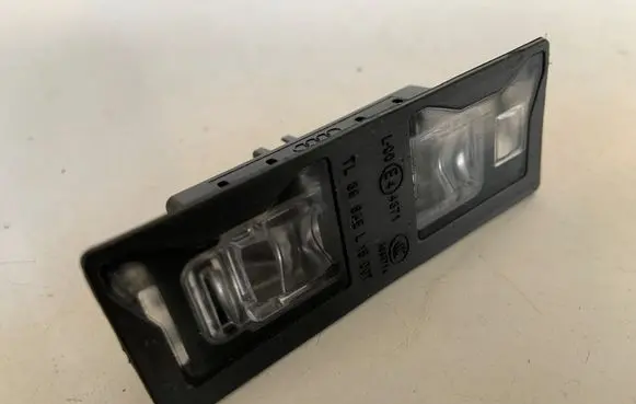 Audi Q5 SQ5 Number plate light 8W6943021A