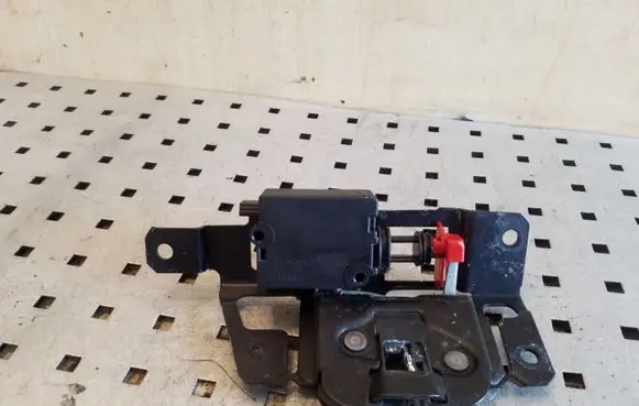 BMW X3 E83 Tailgate/trunk/boot lock/catch/latch 51247201561