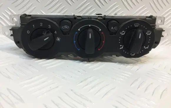 Ford Focus C-MAX Climate control unit 3M5T19980AD