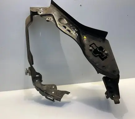 Mercedes-Benz CLS C219 Side radiator support slam panel A2196200428 2196200428