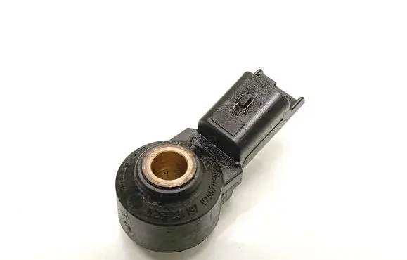 BMW 1 F20 F21 Detonation knock sensor 7552114 0261231197