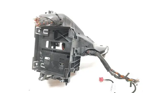 Volkswagen Tiguan Allspace Fuse box set 517941395B