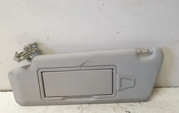 Mercedes-Benz C W204 Sun visor A2218172320