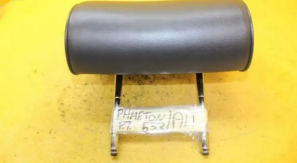 Volkswagen Phaeton Rear seat headrest 