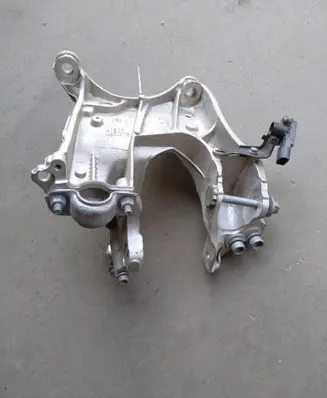 Audi Q5 SQ5 Engine mounting bracket 80A399295