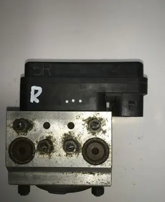 Toyota Land Cruiser (J120) ABS Pump 4451060020 13511019250 8954160040