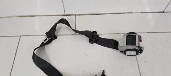 Ford Focus Front seatbelt BM5161294ACW 617231800