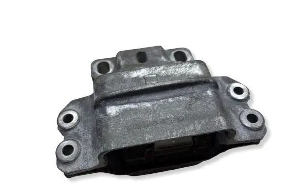 Volkswagen Touran I Engine mount bracket 1K0199555N