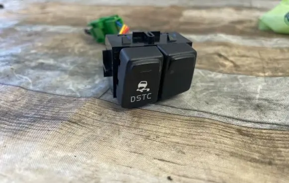 Volvo V50 Traction control (ASR) switch 8691530