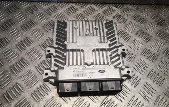 Land Rover Discovery 3 - LR3 Engine control unit/module NNN500750