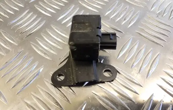 Toyota Prius (XW20) Airbag deployment crash/impact sensor G484547020 1876005720