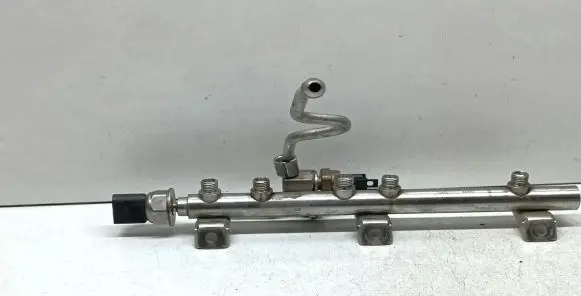 BMW 3 E92 E93 Fuel main line pipe 7562474 13537562474
