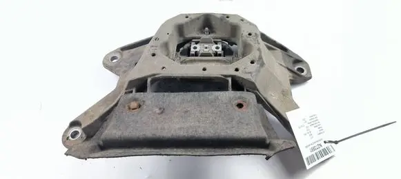 Audi A8 S8 D4 4H Gearbox mounting bracket 8K0399141