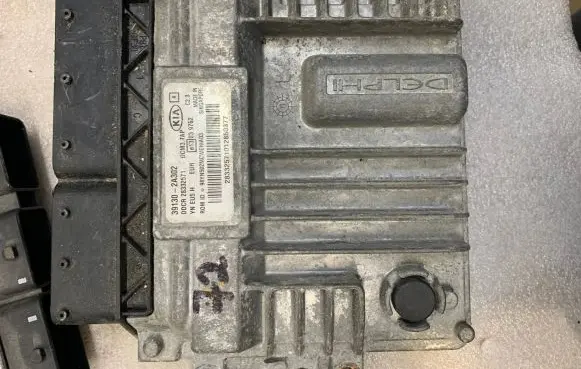 KIA Venga Engine control unit/module 391302A302