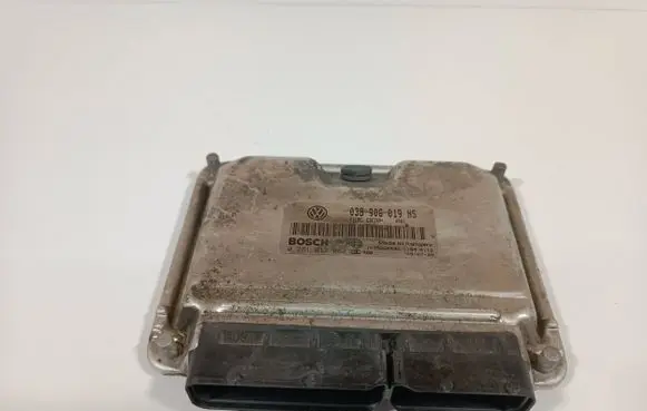 Skoda Fabia Mk2 (5J) Engine control unit/module 038906019NS 1039S20430 0281013082